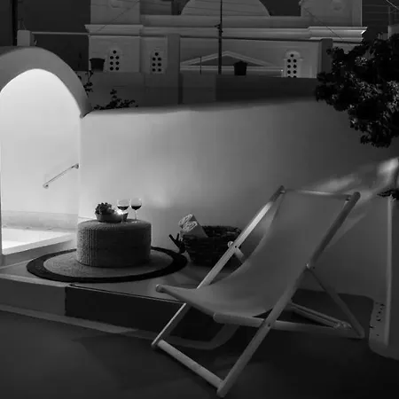Betty's Santorini Feriehus Karterádos