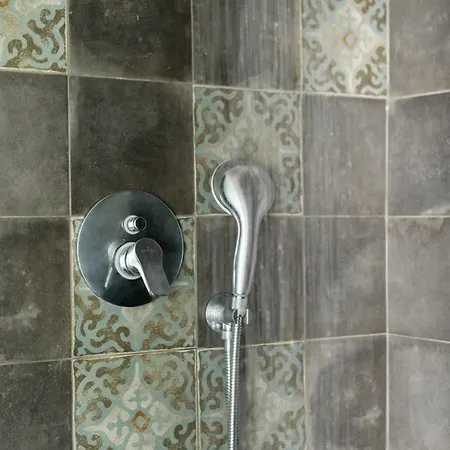 Betty's Santorini * Καρτεράδος