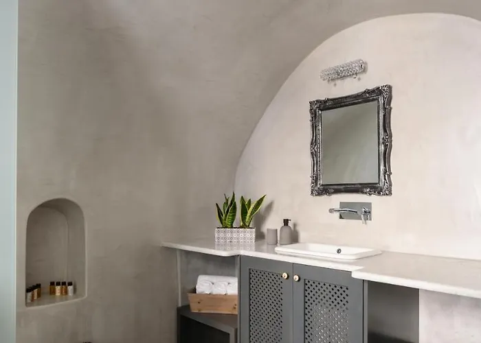 Betty's Santorini كارتيرادوس