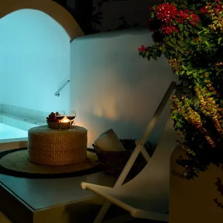Betty's Santorini Nyaraló Karterádosz