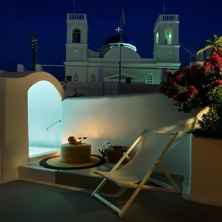 Betty's Santorini Karterádosz