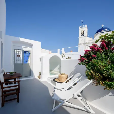Nyaraló Betty's Santorini Karterádosz